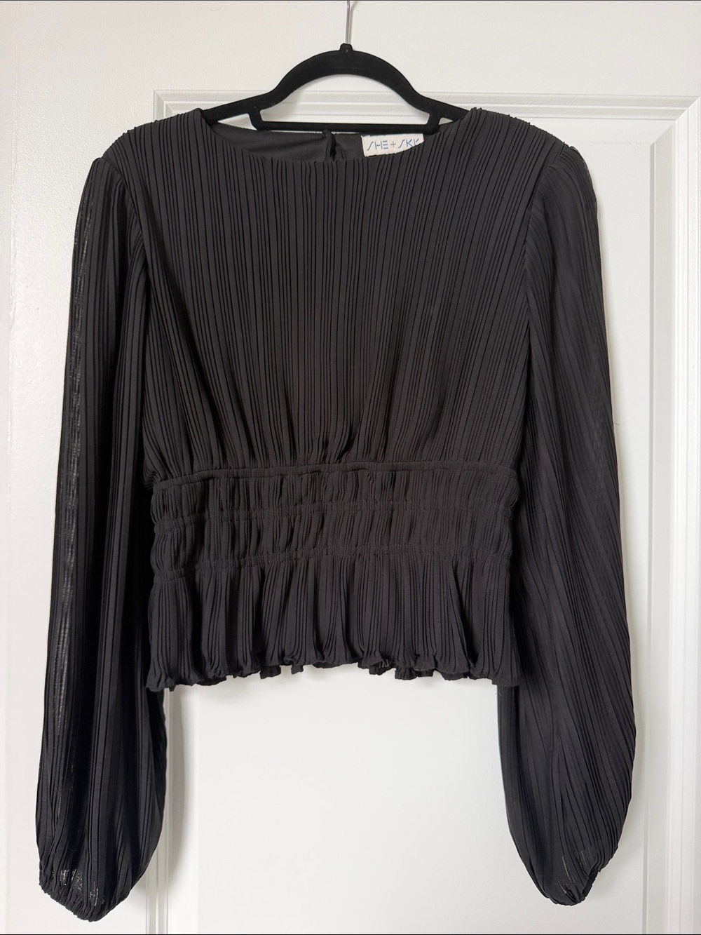Vero Moda Black Pleated Smocked-Waist Long Sleeve Blouse